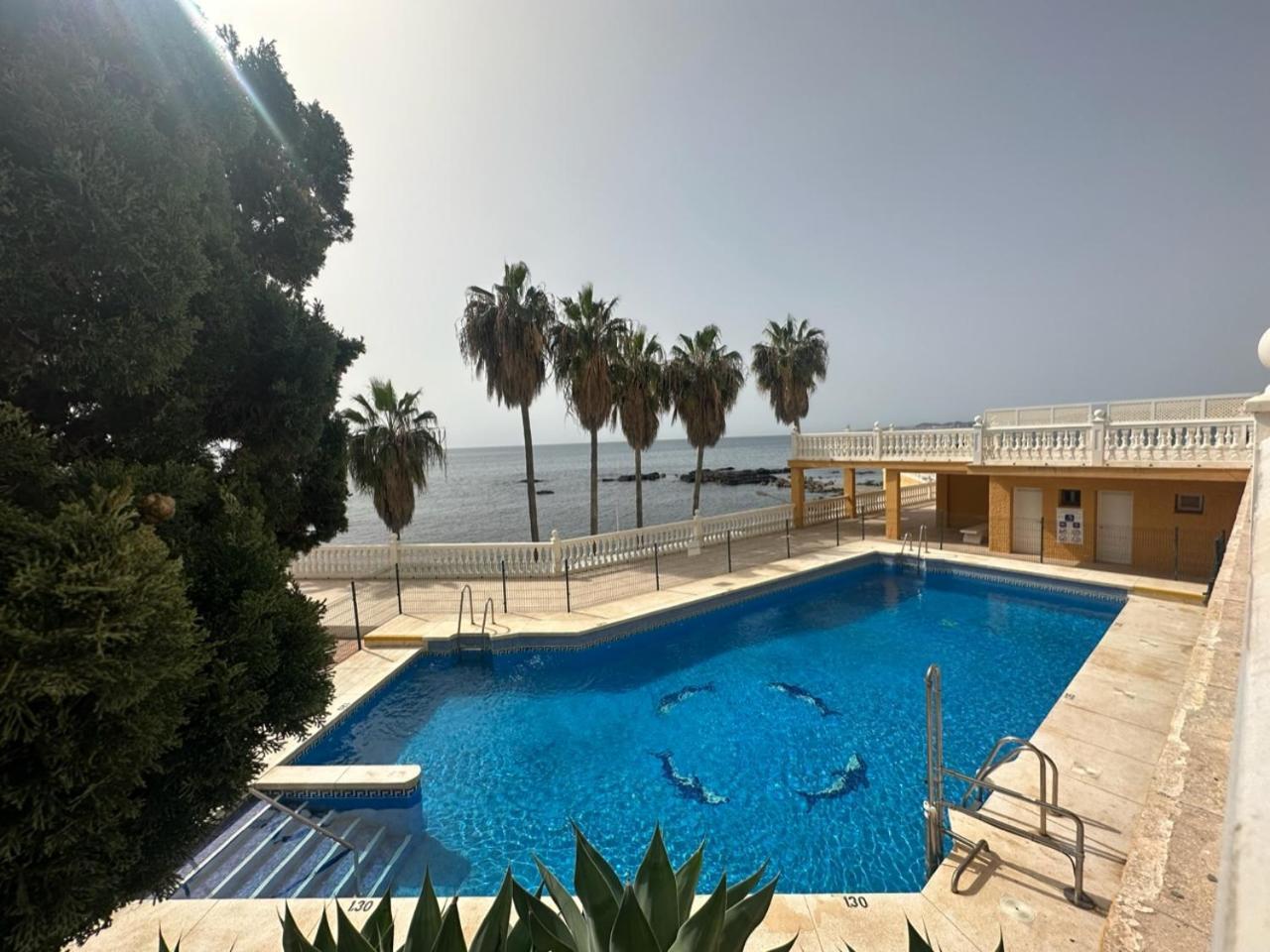 La Perla Beach 贝纳尔马德纳 外观 照片